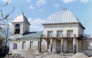 Так выглядела церковь в поселке Щапово в 1975 году