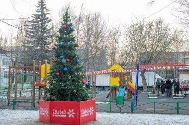 В Большом Подольске к Новому году планируется украсить более 150 елей